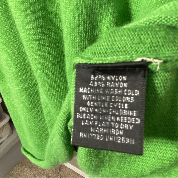 Green Crewneck Raw Hem Lightweight Sweater - Picture 8 of 8